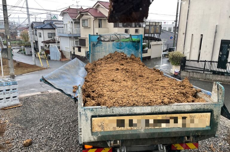 FB867F61-6DA8-4C89-A46F-74C13C38D75E