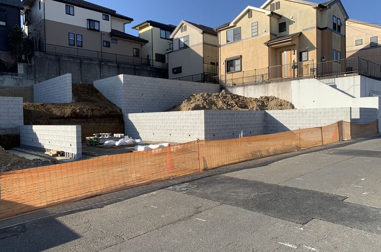 C4EDFE15-CB43-42ED-A36C-31DD69266323