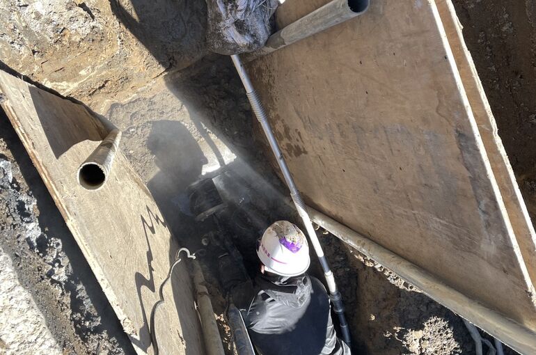 732627F8-681F-4D6C-9D5A-D2F5854BA950