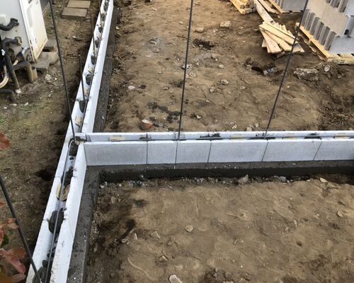 EA61F680-0378-4E73-BBDF-249D39353349