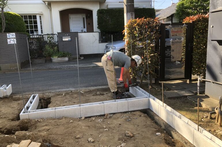 226E3921-789D-4CB2-A8D7-46747F45FFF9