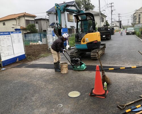 4E9AD93E-2A24-4883-A593-A89752389858