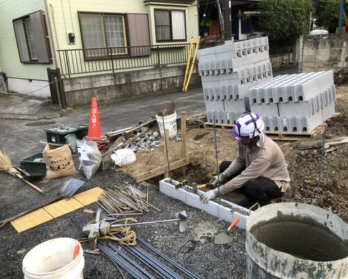 6D41973C-8562-420E-AB5F-933B2AFCE7AC