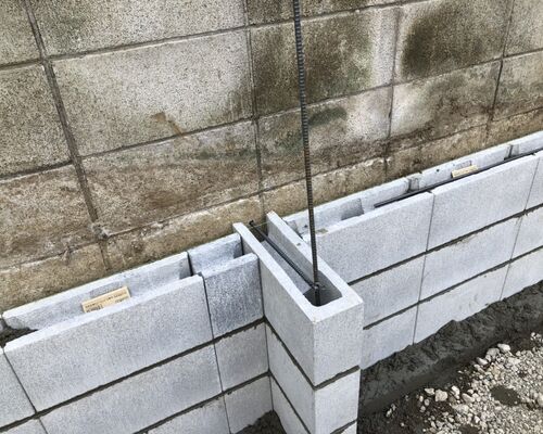 8CAA26F8-EE18-4EFD-A725-D554C52448A3