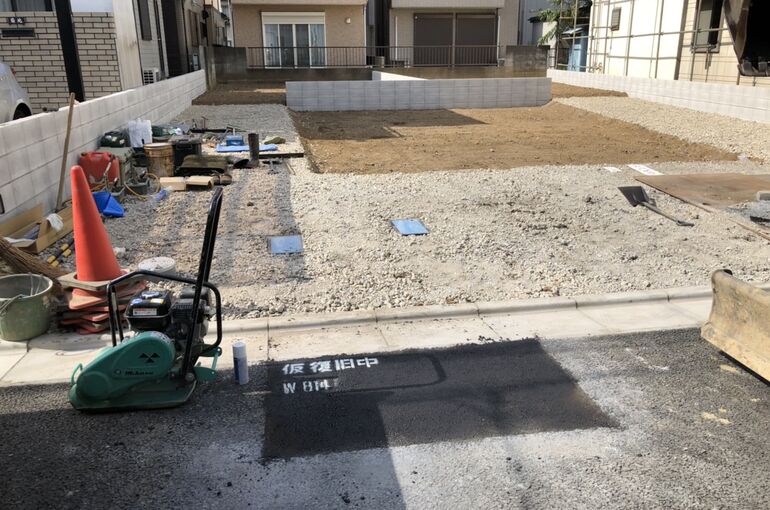 3CDB5D51-ED07-40E3-8C3F-C4E80A173DEF