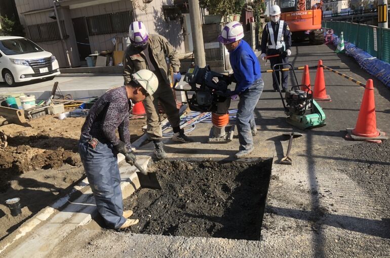 8B88E9BE-6AF2-40F2-BCBE-1E7D6B8F0409