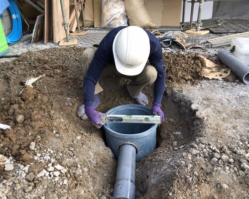 E6085817-0C20-4A4B-989A-C1C6984814F5