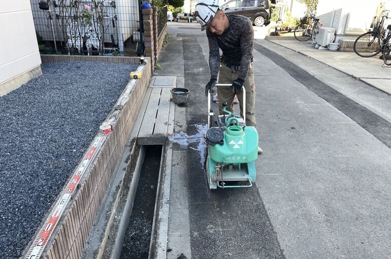 99831280-C87A-4046-AFEC-C491ED2EEB12