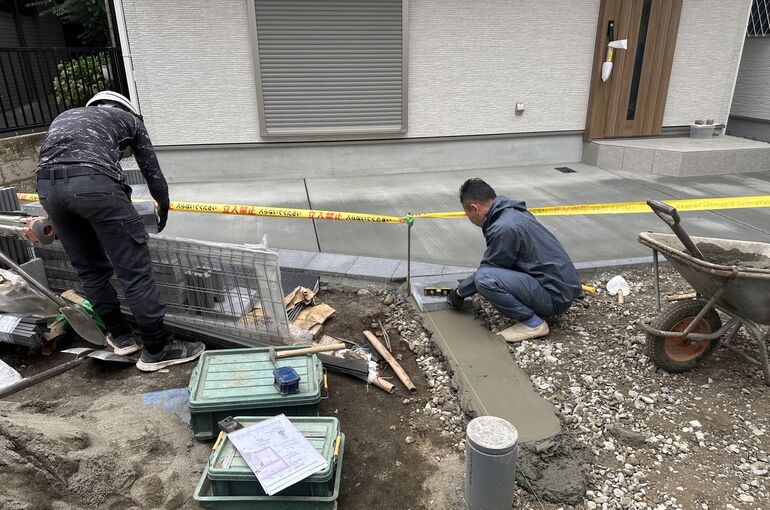 52DF47F4-A436-402B-9550-D76450334C64