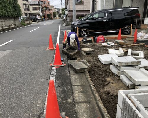 側溝切り下げ