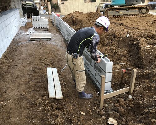 ブロック積み