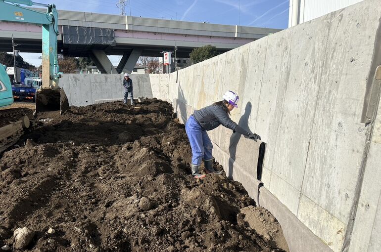 型枠ブロック積み工事