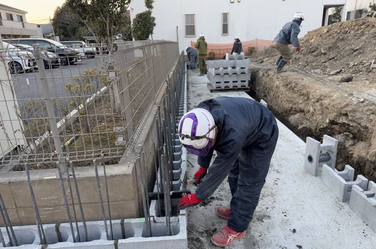 型枠ブロック積み工事