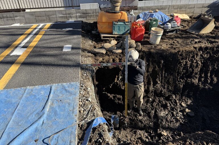 赤残土埋め戻し工