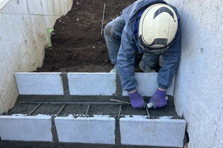 ブロック下地階段工事