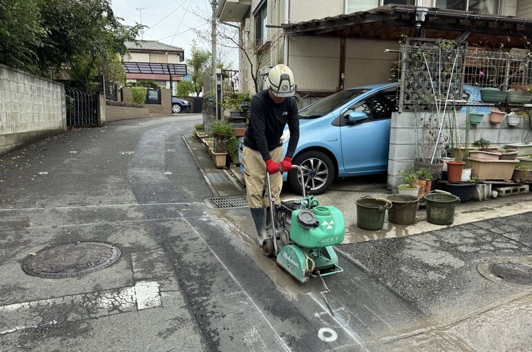 給水引き込みカッター工事