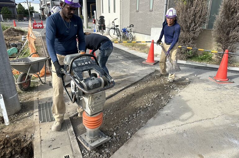 型枠ブロック積み工事