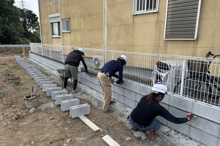 現場内ブロック積み工事