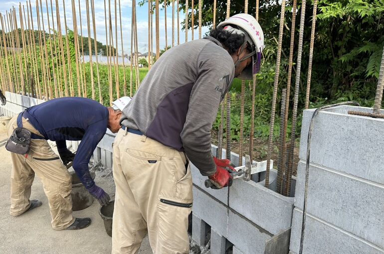 型枠ブロック積み工事