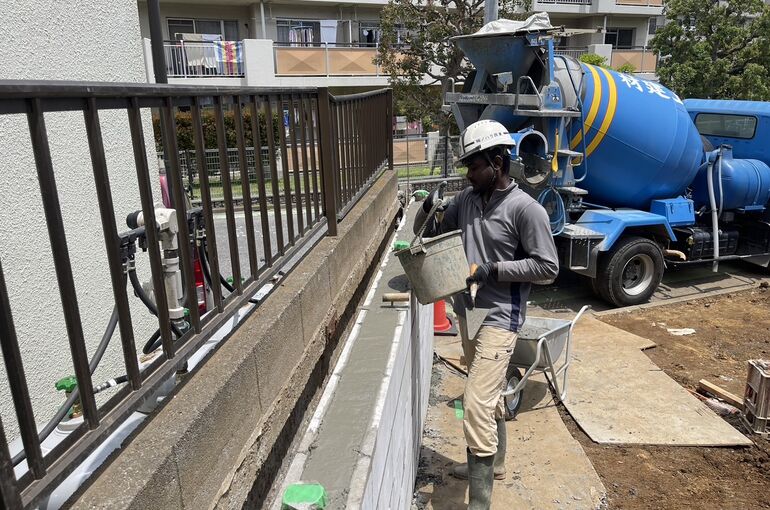 型枠ブロック積み