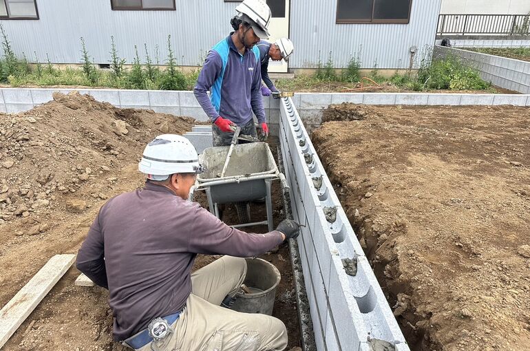 車庫スペース砂利敷き