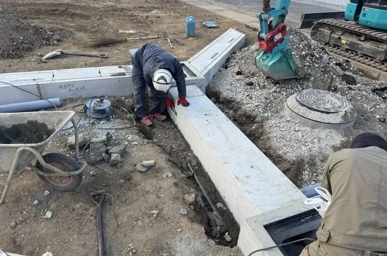 既存水路接続工事