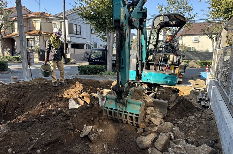 埋設物撤去工事