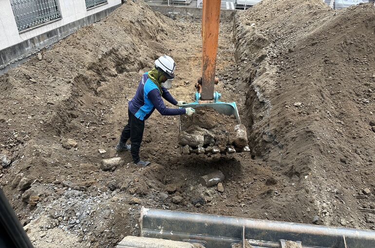 埋設物撤去工事