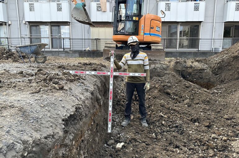 セットバック砂利敷き