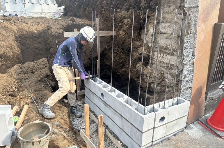 型枠ブロック積み工事