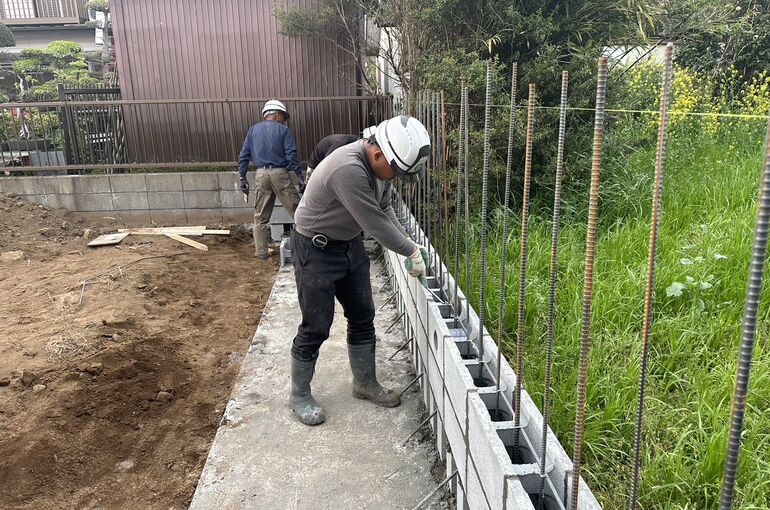 333F5D2B-EABC-45E0-A26F-2CB2FAF3DE8A