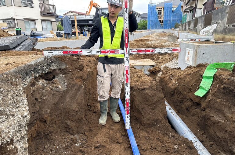 014E9EF7-3E09-44AF-A4F5-72B885F1FDD0