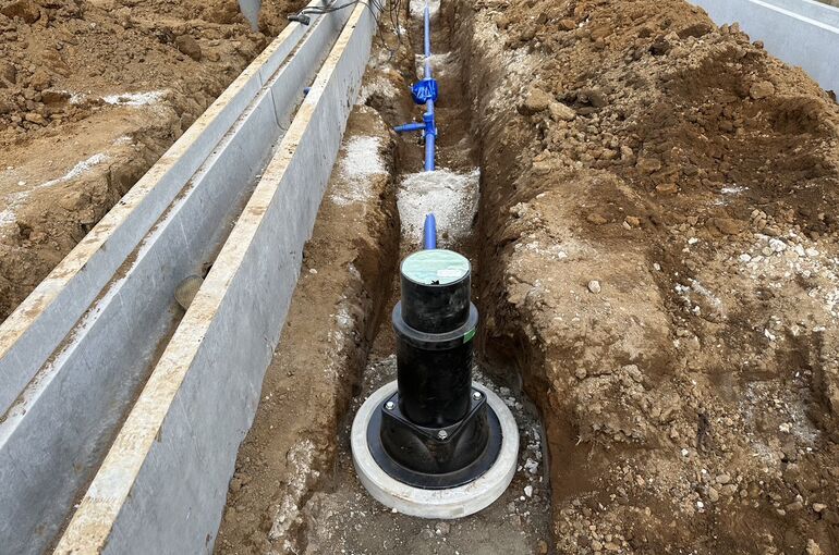 4581CC5D-F6F9-4C7B-A753-330E7935F301