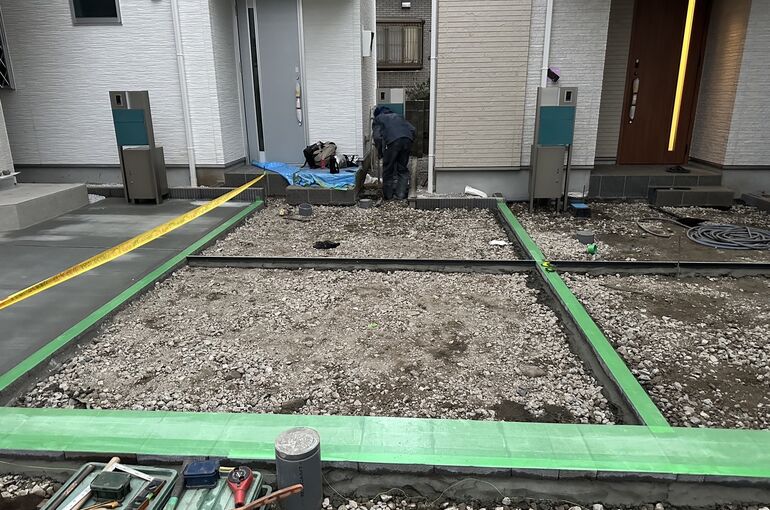 DD4C66AE-12EA-421E-AD75-0376347ED90D