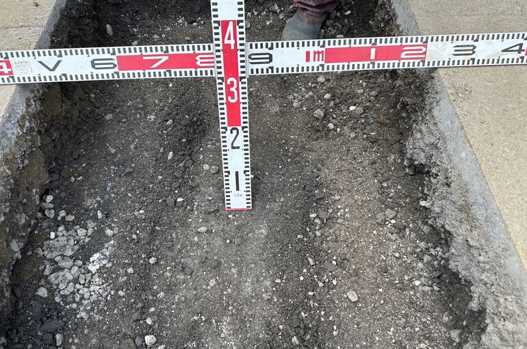 88B24B25-1106-4E96-8A95-D928C80DAFA9