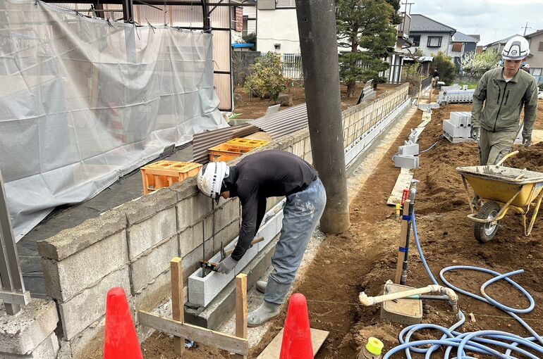 003BFC9C-4824-4B5D-A441-7FBC505464E4