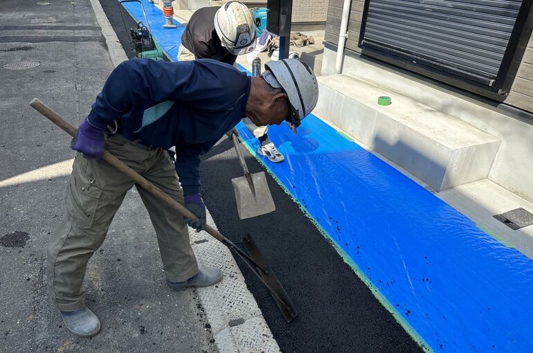 DB53B346-DA26-4F71-B012-BAA223AF5B73