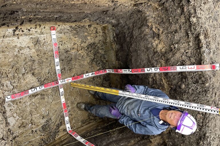 B9107E5D-DFF1-4397-B4C1-5FF217BD1831