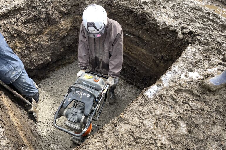 26C8EC86-70E0-48F5-9AD3-49AFE56F257B