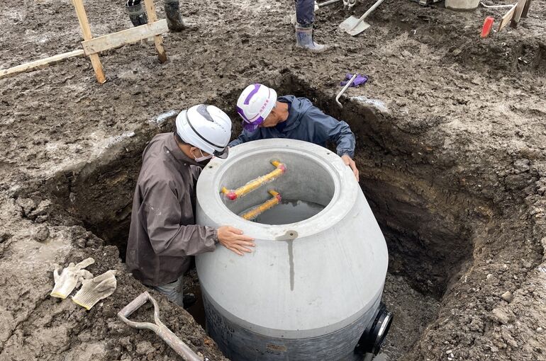 C8F203CC-1172-45D9-9281-5C0F1E7E5B09