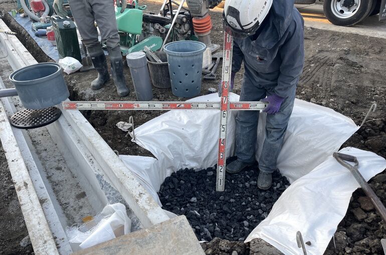 E05E4C3C-CBEC-44E2-9DC4-49E038B8432A