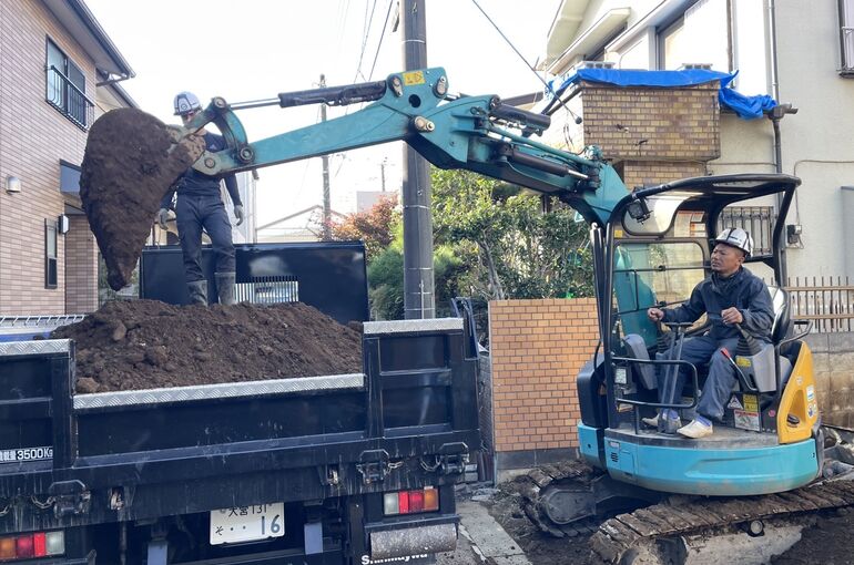 05D3D812-4CE1-403C-BF62-B185A928F386