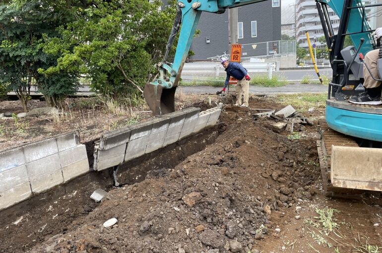 AECD20D4-55BB-4F07-B4A2-6731DD67B4DC