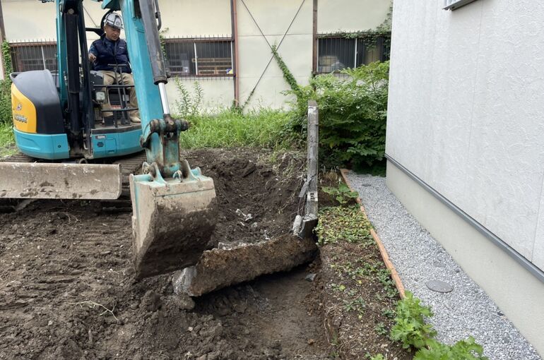 C57DE9EC-3B64-4268-A339-9653968F01DD