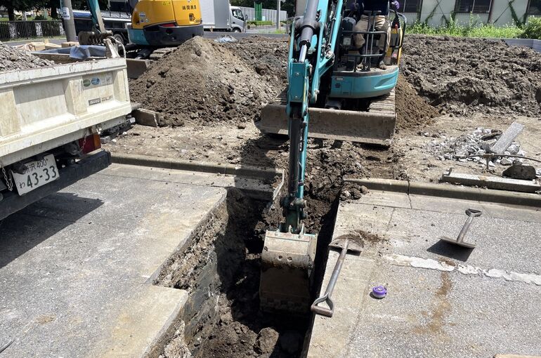 086E3B84-0C7B-4522-B88A-B93987347FB3