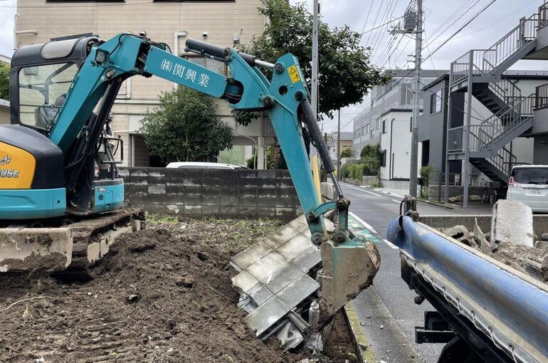 ブロック・埋設物撤去工事