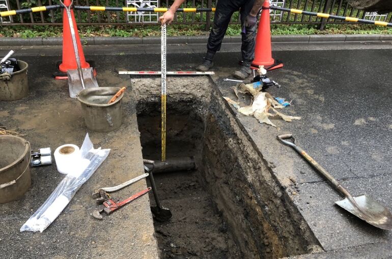 5C58679F-AEBD-4776-BCE0-2A0DB59E26A2