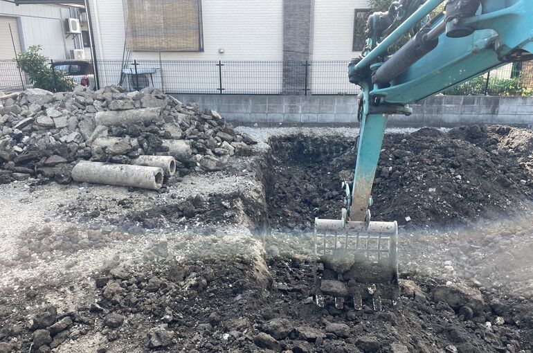 C7A3F9D8-5A86-4715-82EF-C35EF3181DE1