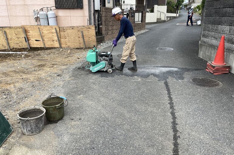 1F23F0C3-4E4D-4C11-A3B1-85F74525136C