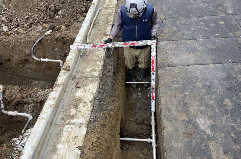 C651D6B4-7477-49B6-B6DE-AB63C7F05FF4